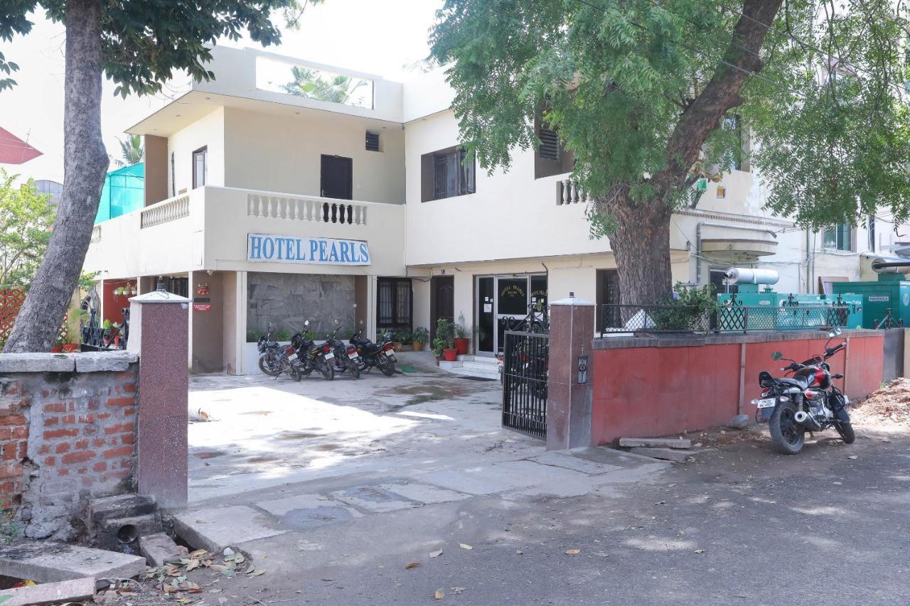 Hotel Pearls Salem Bagian luar foto