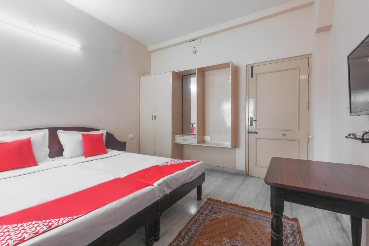 Hotel Pearls Salem Bagian luar foto
